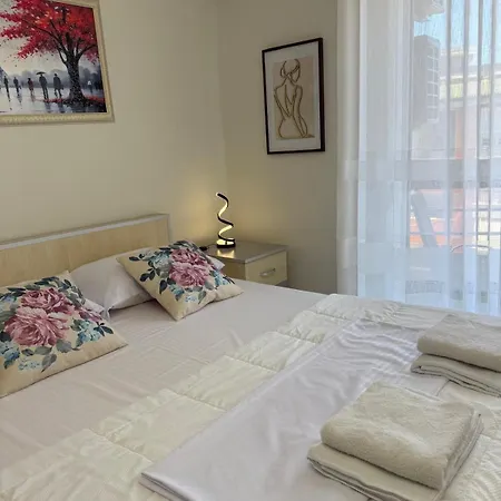 Nest Apartmán Tirana
